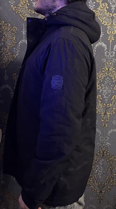 Kurtkalar: Salam. Colin’s firmasının kişi kurtkasidir. 180 manata alinib vaxti — 3