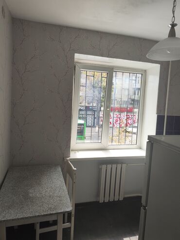 квартира военторг: 1 комната, 33 м², 104 серия, 2 этаж, Евроремонт