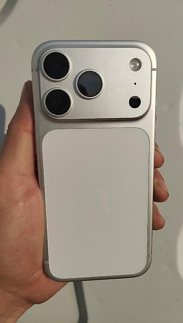 apple ipad 13: IPhone 17 Pro, 256 GB, Matte Silver, Simsiz şarj, Face ID — 3