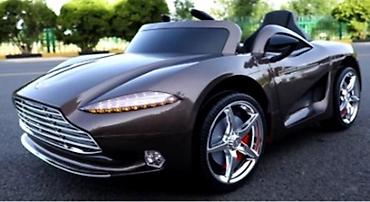 maxi 171: Auto Aston Martin 12V – braon metalik (šifra: 021623B-260) - Pogon — 1