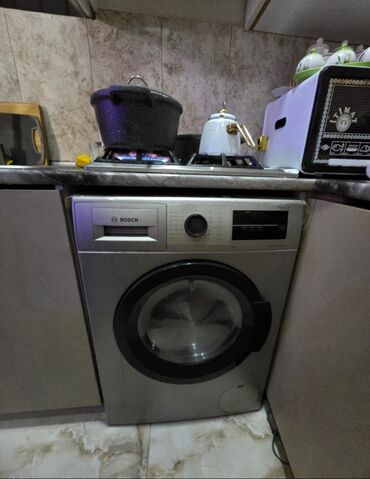 Sifarişlə qonaq dəstləri: 3 otaqlı tam təmirli mənzil interyer komplekti. Kirayə Verilir. Ailəyə — 11