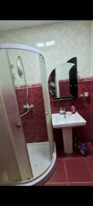 Köhnə tikili: Bakı, Yasamal, 3 otaqlı, Köhnə tikili, m. Elmlər Akademiyası, 70 kv. m — 1