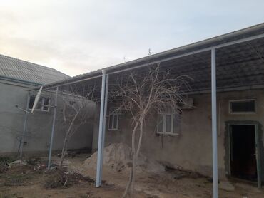 Naveslər, markizlər: Navest
Besetqa
Pilləkənlərin Yığılması işləri görülür — 3