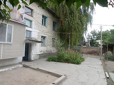 ош недвижимость: 3 комнаты, 85 м², 106 серия, 1 этаж, Косметический ремонт — 1