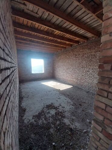 Продажа домов: Хонаи фуруши дар Хисор 2 этажа, 3 подвал, 6 дар хона. (4 та спальни, 2 — 6