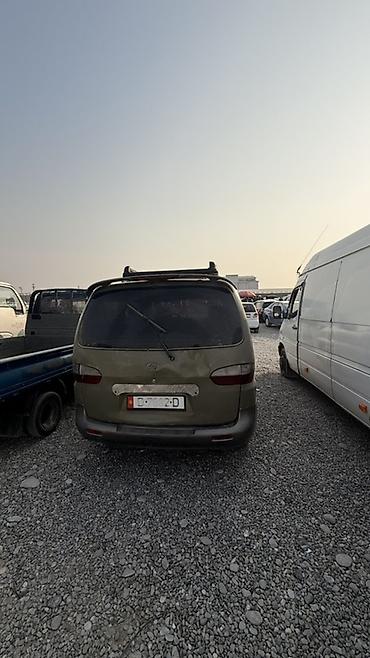 Унаа: Hyundai Starex: 2001 г., Кол менен иштөөчү, Дизель, Вэн/Минивэн — 2