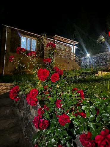 Günlük kirayə evlər: 90 kv. m, 3 otaqlı, Telefon, Kanalizasiya, Kombi — 5