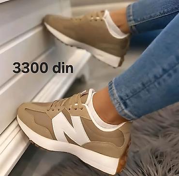 Patike: New Balance patike

CLASSIC

36-46

Cene su na slikama — 15
