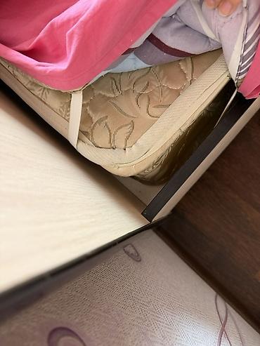 Двуспальные кровати: 2 кровати - Основание: ровная жесткая платформа без реечного каркаса — 2