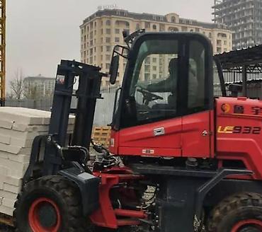 трактори: Выгрузка габаритных грузов Услуги краы. Аренда вилочных погрузчиков от — 5
