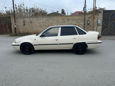 Daewoo: Daewoo Nexia: 1.5 l | 2007 il Sedan — 4