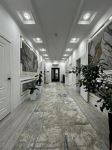 Продажа коттеджей и домов: Дом с современным ремонтом и удобной планировкой - Отдельно стоящий — 1