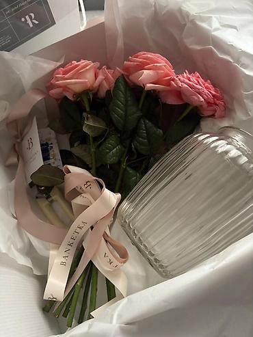 Продажа коммерческой недвижимости: 🌸 Продаётся готовый цветочный магазин Магазин полностью оборудован и — 1
