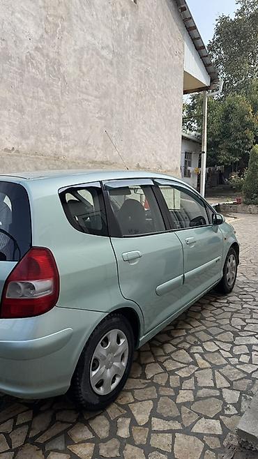 авто вит: Honda Jazz: 2002 г., 1.4 л, Механика, Бензин, Хэтчбэк — 3