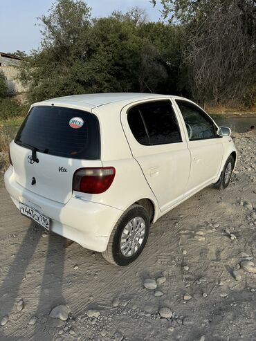 самые дешёвые авто: Toyota Vitz: 2001 г., 1 л, Автомат, Бензин, Хетчбек