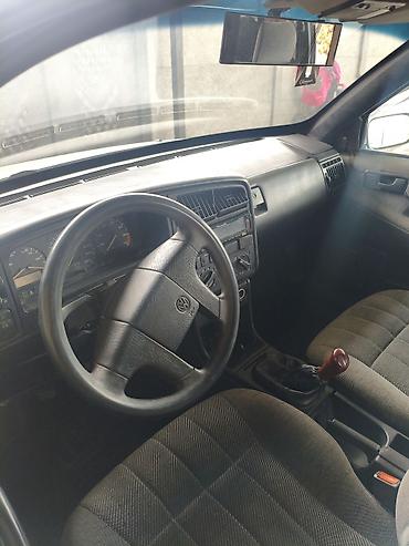 домкраты на авто: Volkswagen Passat Variant: 1984 г., 1.8 л, Универсал — 7