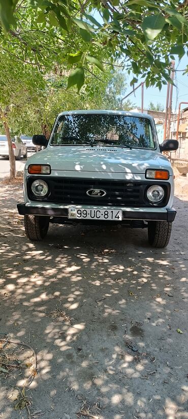 VAZ (LADA) 4x4 Niva: 1.7 l | 2007 il 345000 km Ofrouder/SUV