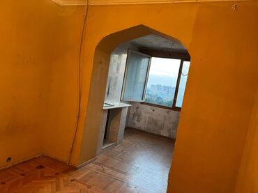 Köhnə tikili: Bakı, 4 otaqlı, Köhnə tikili, m. Xalqlar Dostluğu, 105 kv. m — 8