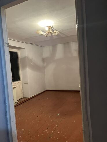 Продажа квартир: 2 комнаты, 38 м², 2 этаж, Старый ремонт