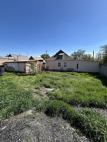 Продажа коттеджей и домов: Продаю дом в г.Кара-Балта Район почтового (ул.Кирова) Дом 60 кв.м + — 3