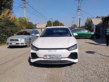 BYD: BYD E2: 2023 г., Электромобиль — 1