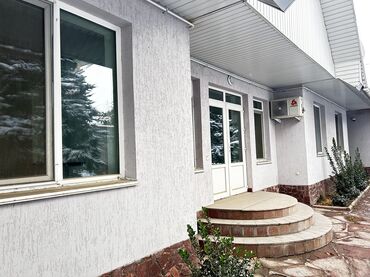 Долгосрочная аренда домов: 400 м², 9 комнат — 2