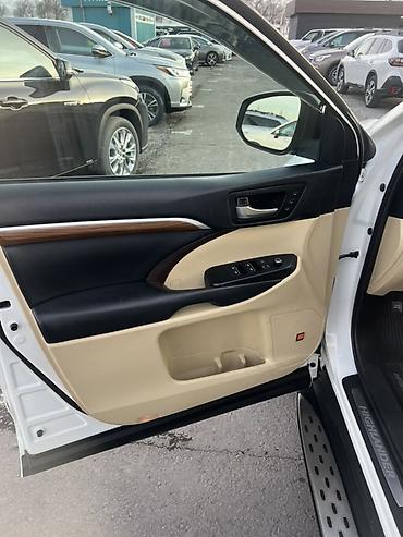 Toyota: Toyota Highlander: 2019 г., 3.5 л, Вариатор, Гибрид, Кроссовер — 7