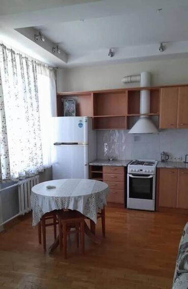 Продажа квартир: 4 комнаты, 84 м², Сталинка, 3 этаж, Евроремонт