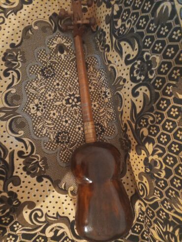 Tar: Tar uçebnidir üzü simləri ve tacı deyişlmelidir 100 manatadır isdeyen — 2