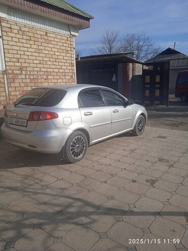 Chevrolet: Chevrolet Lacetti: 2009 г., 1.4 л, Механика, Бензин, Хетчбек