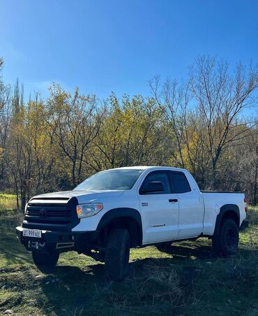 Toyota: Toyota Tundra: 2017 г., 5.7 л, Автомат, Газ, Пикап