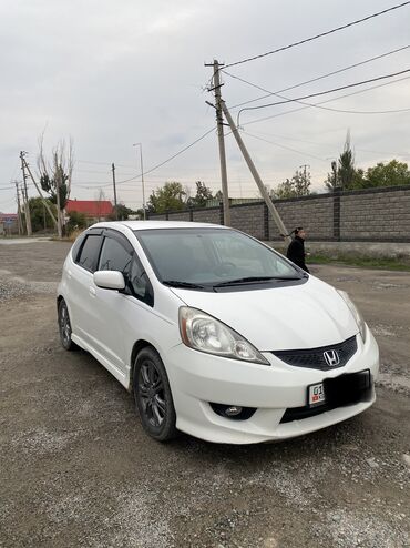 Honda: Honda Fit: 2010 г., 1.5 л, Автомат, Бензин, Хэтчбэк