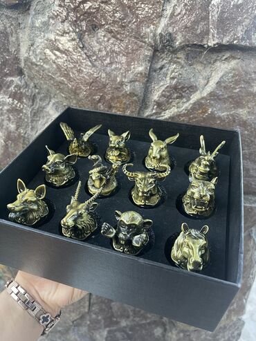 Другие товары для кухни: • Набор рюмок в подарочной коробке: • 12 стопок-перевертышей (знаки at lalafo.kg — 7 Другие товары для кухни: • Набор рюмок в подарочной коробке: • 12 стопок-перевертышей (знаки — 7