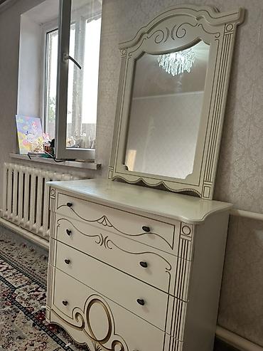 standing mirror: Спальный гарнитур 5-дверный, классический стиль. - Цвет: молочный — 10