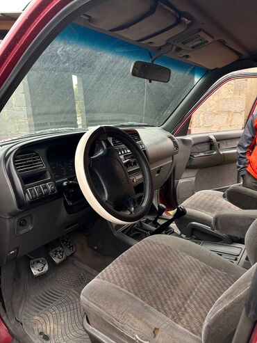 триды полик: Isuzu : 1997 г., 3.1 л, Механика, Дизель, Внедорожник