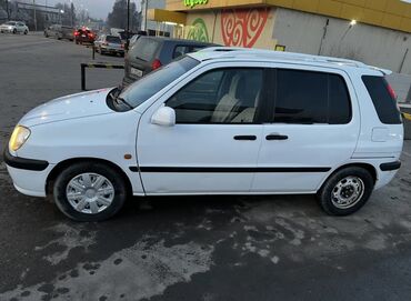 Toyota: Toyota Raum: 1998 г., 1.5 л, Автомат, Бензин