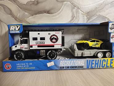 полиция: Игровой набор «Recreational Vehicle – Police» - Полицейский грузовик — 1