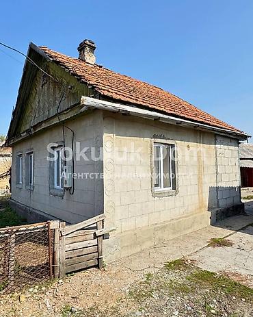 Продажа коттеджей и домов: 🏠Продаётся дом в с. Сокулук, верхняя зона 🟡Комнаты: 3 🟡Участок: 9 — 3