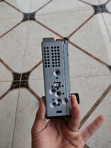Maqnitofonlar: Pioneer DEH-1500UBA avtomobil maqnitofonu Xüsusiyyətlər: - Ön panel — 7