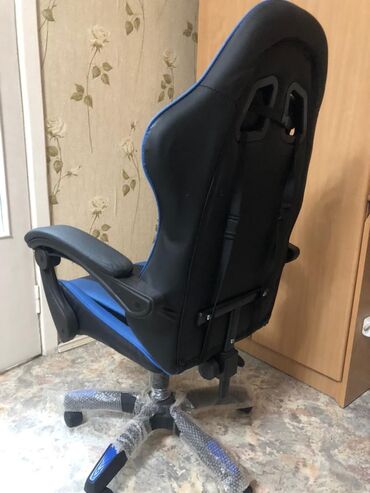 игровые кресло: Игровое кресло, С колесиками, цвет - Черный, Экокожа