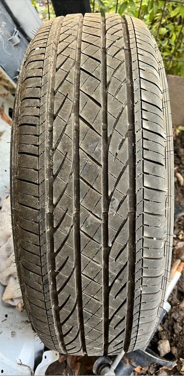 Шины: Шины 225 / 60 / R 18, Всесезонная, Б/у, 1 шт, Легковые, Япония, Bridgestone