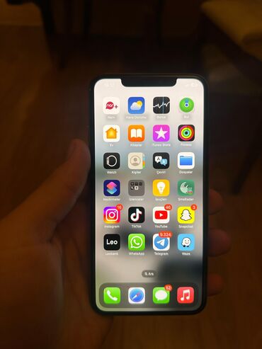 Apple iPhone: IPhone 11 Pro Max, 64 GB, Qızılı, Simsiz şarj, Face ID