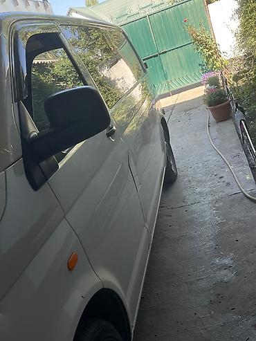 все авто: Volkswagen Transporter: 2006 г., Механика, Дизель, Фургон — 8