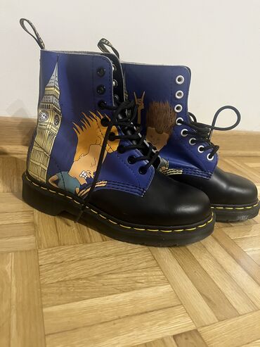 patike tn bele: Gležnjače, Dr. Martens, 37