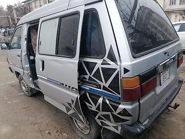 Toyota: Toyota Lite Ace: 1985 г., 2 л, Механика, Бензин, Минивэн — 4