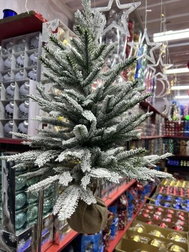 реалии: Настольная искусственная ёлочка в мешочке - Компактная хвойная