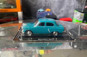 Avtomobil modelləri: Коллекционная модель Moskvich 402 blue green 1956 DeAgostini Scale — 2