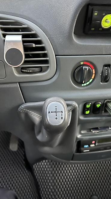 Унаа: Жүк ташуучу унаа, Mercedes-Benz, Стандарт, 4 т, Колдонулган — 8