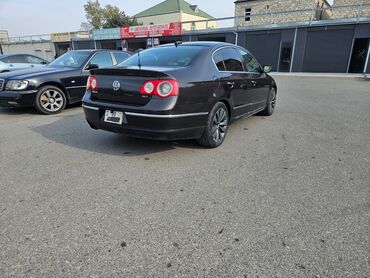 Volkswagen: Volkswagen Passat: 2 l | 2006 il Sedan — 2