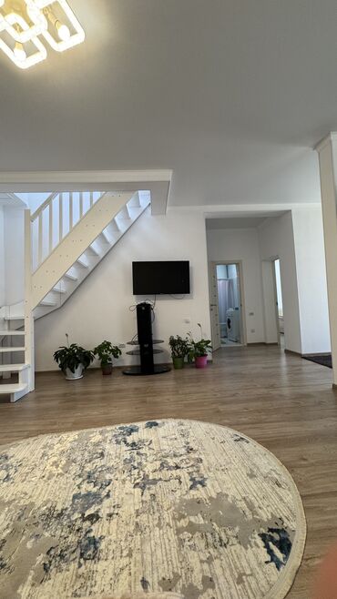 Иссык-Куль 2025: Коттедж, коттедж ЦО Евразия, Кара-Ой (Долинка), Охраняемая территория, Парковка, стоянка, Футбольное поле — 22